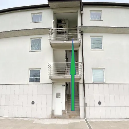 Luxury Marina View * Изола